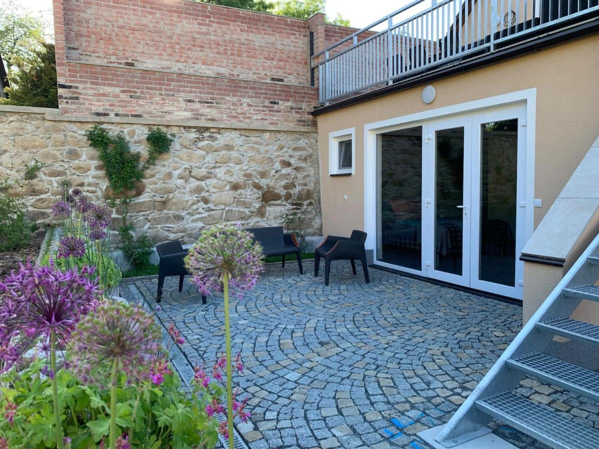 Apartamento Fox Hostka  Exterior foto